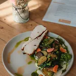 A Restaurace Vtelenka Gæstehus *