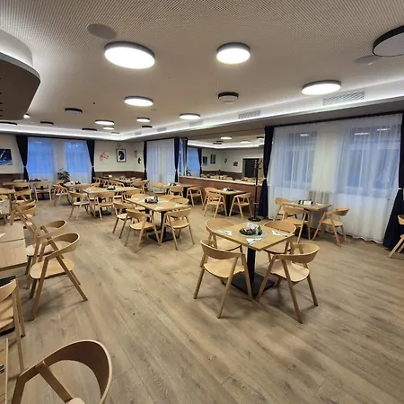 A Restaurace Vtelenka 게스트하우스